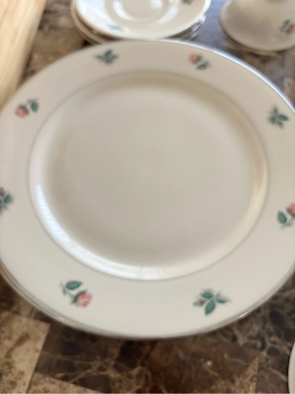 Vintage Fleetwood China Sweetheart Rosebud 22Pc Dinnerware Set Platinum Trim MCM